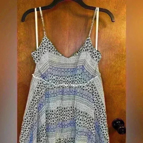 LuLu’s Women’s strappy dress - Picture 2 of 5